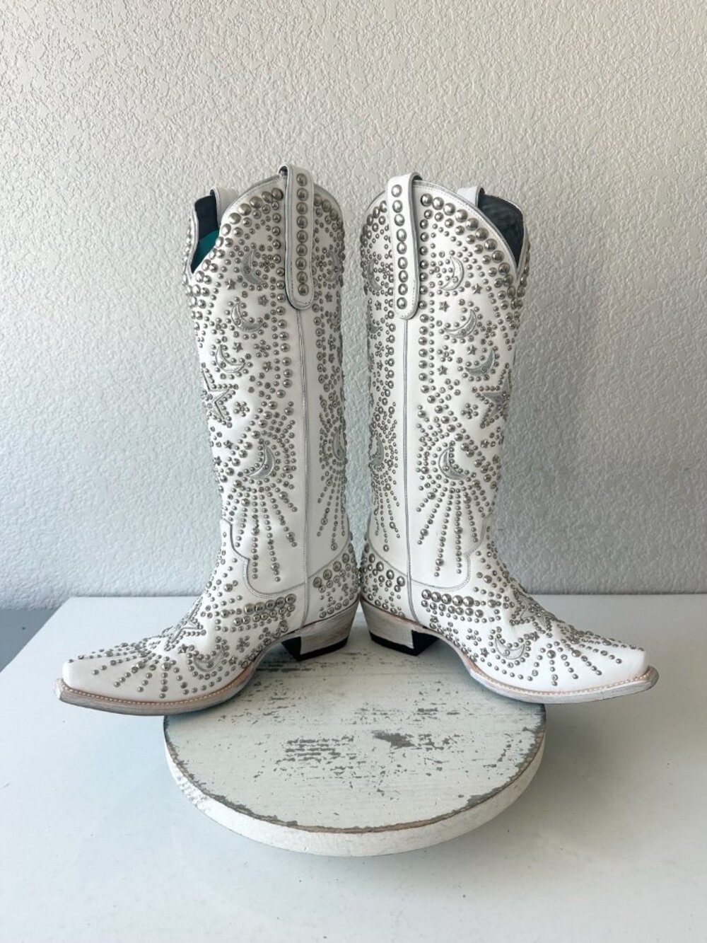 Lane SOLSTICE Womens White Studded Cowboy Boots Tall Snip Toe Leather Size 8 - Picture 14 of 14